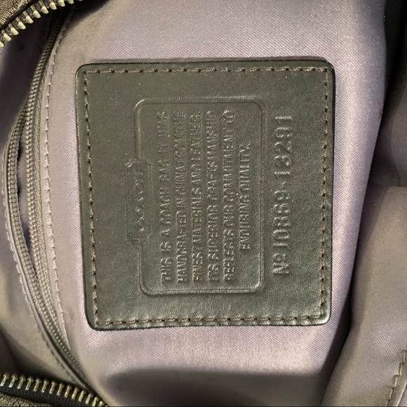 GUC Coach Signature Jacquard Hobo Bag - Picture 5 of 6